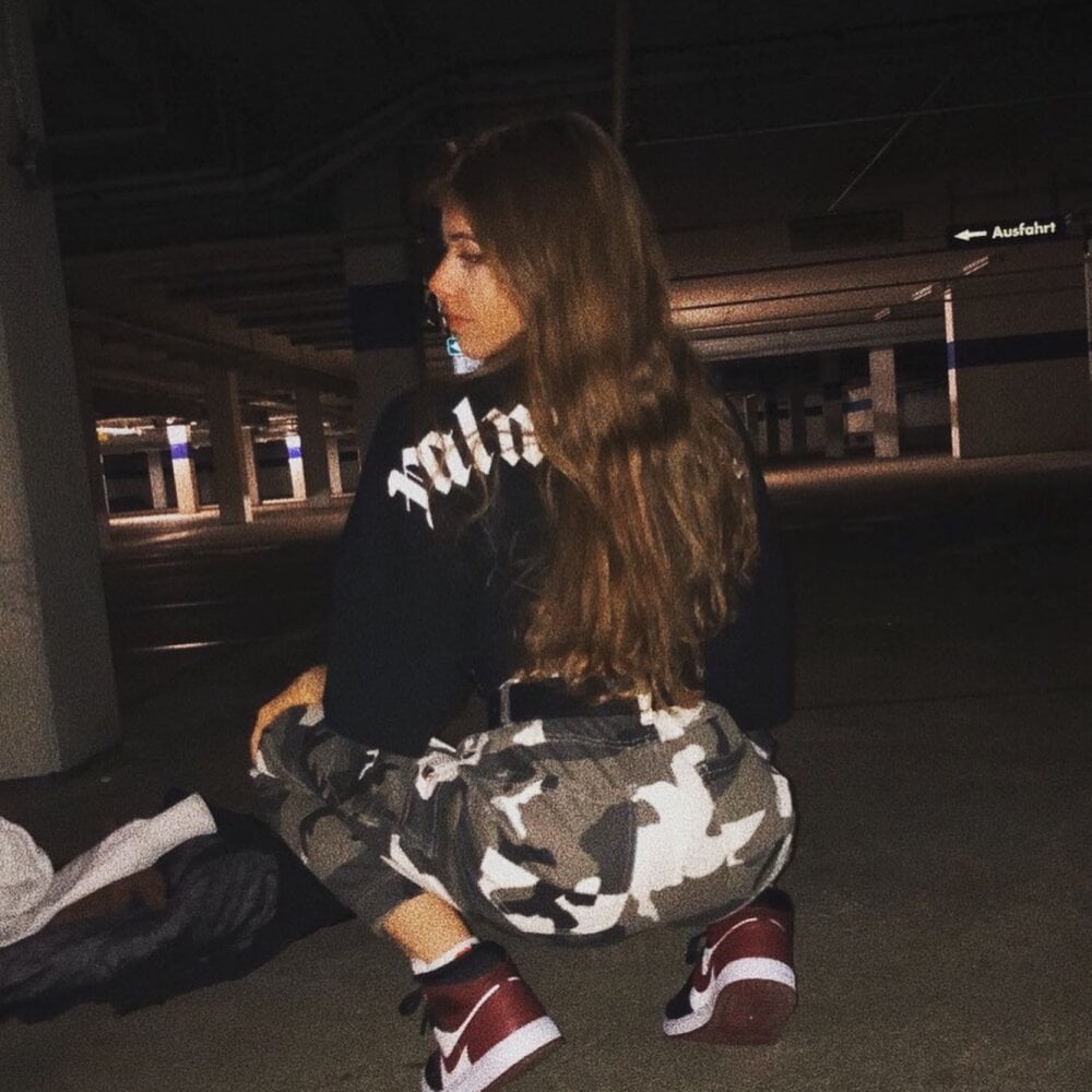 MelliMoon 라이브 XXX 채팅