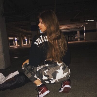 MelliMoon - role play young