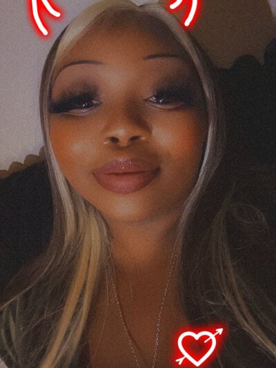 Huni_Blaze on StripChat