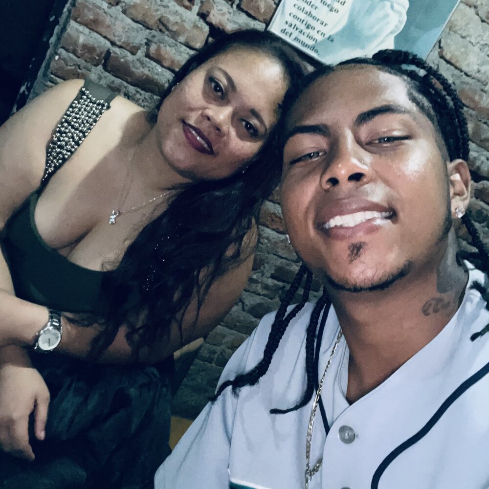 moreno_blanquita's Offline XXX Chat