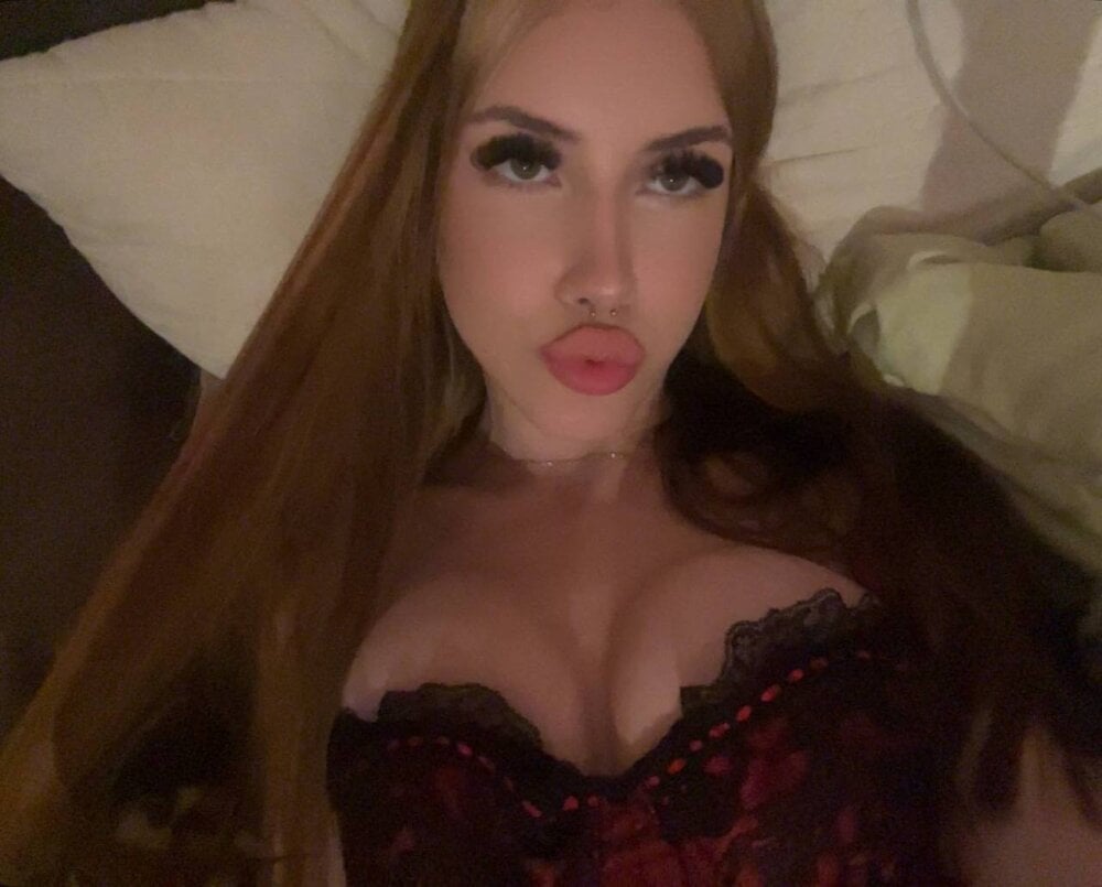 stripchat humble_peach webcam profile pic via mega-camsex.net