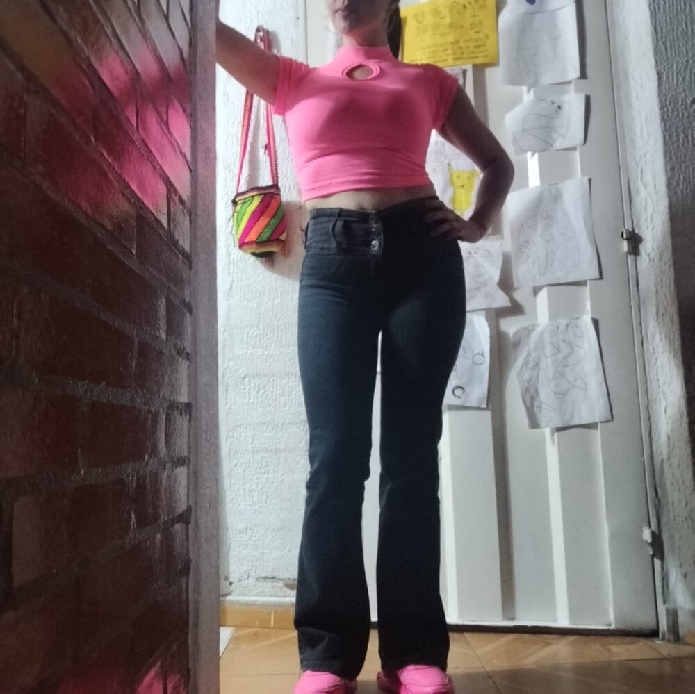newporncams.com nayaragrey livesex profile in nicas-universe cams
