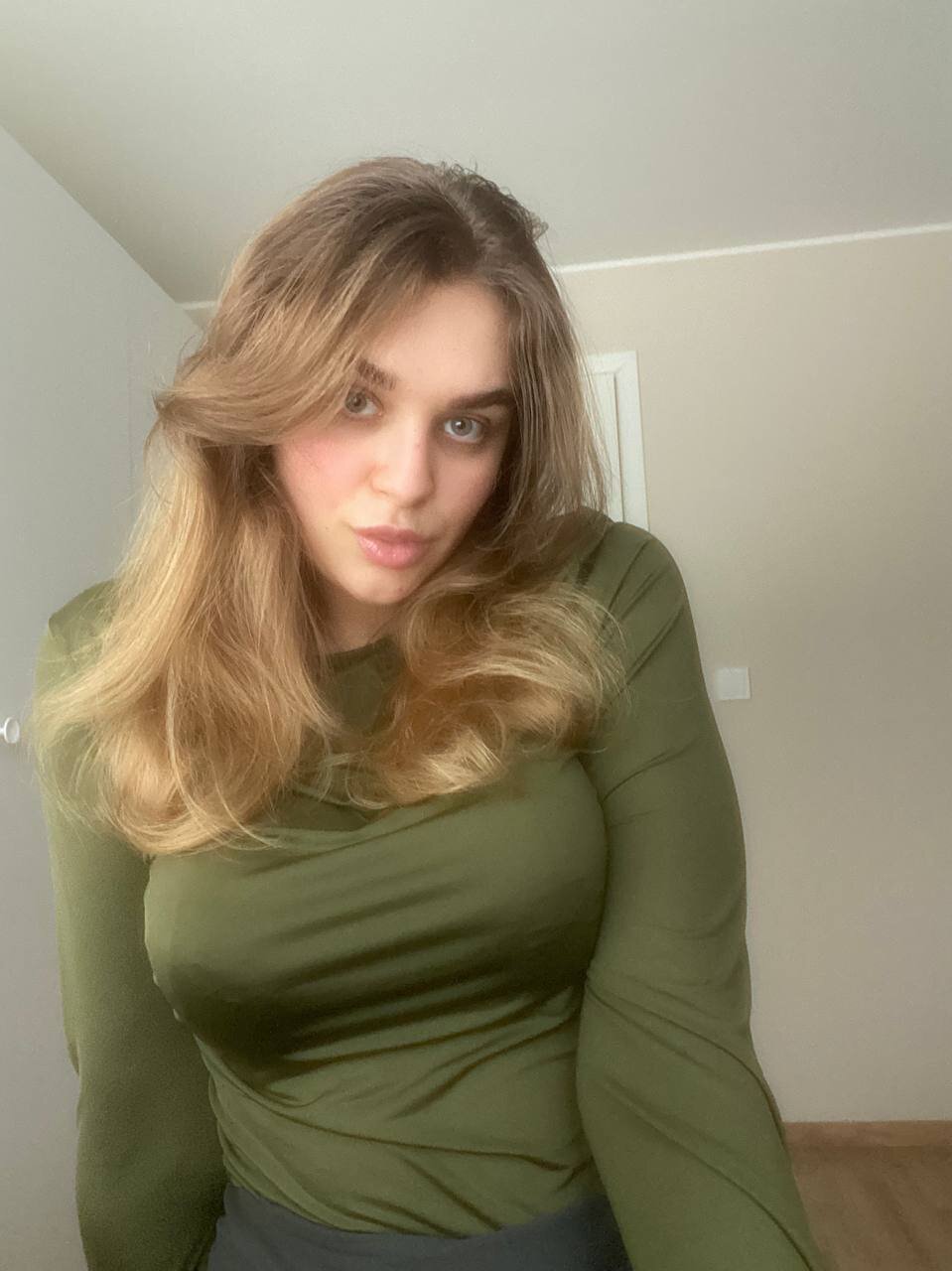 Cara__Mell