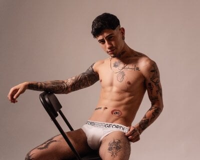 StefanOrtega Male Spanking Cam Striptease