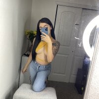 privategirlll's Offline Chat Room