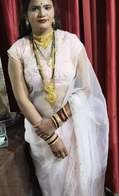 Cute-reena123 Live Cam on StripChat