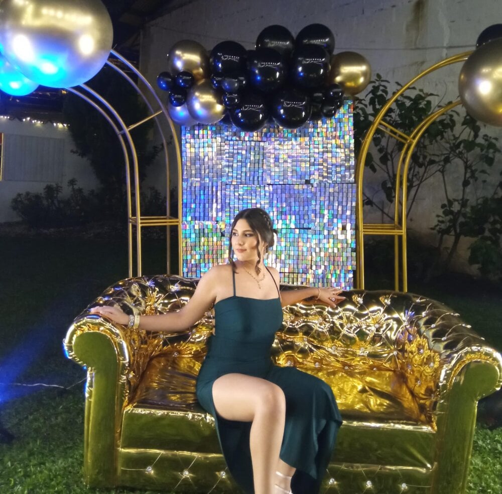 stripchat stormyscott webcam profile pic via livesexbbwcams.com