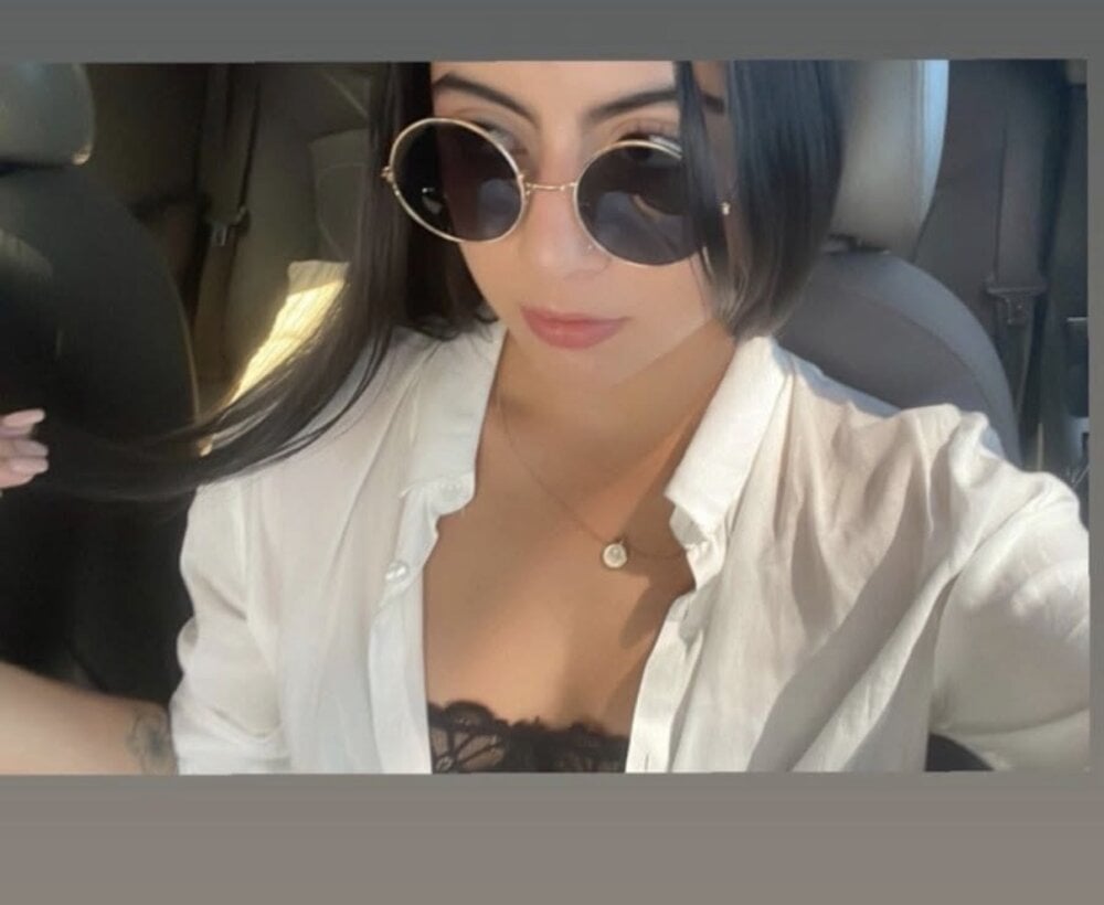 glamcambabes.com evaquila livesex profile in latino cams