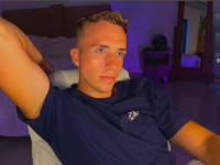 tommy_cumfinger's webcam live show