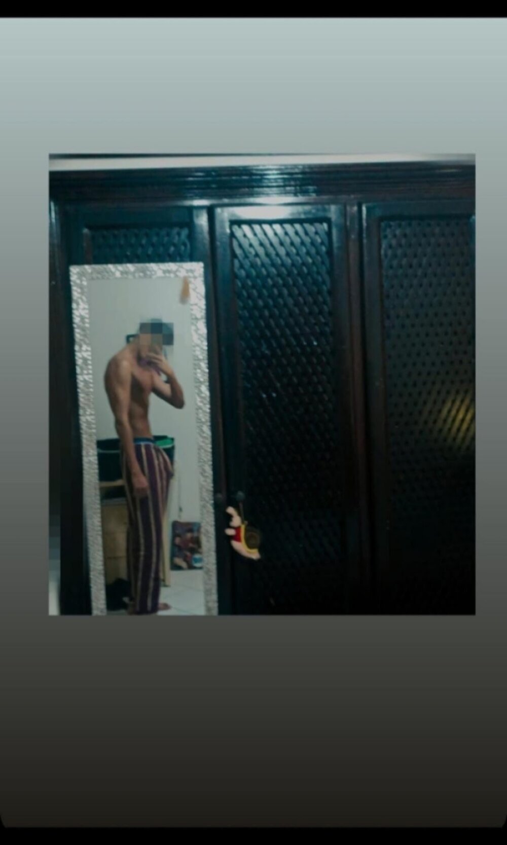 Tenz_X Adlı Modelin Çevrimdışı XXX Sohbeti