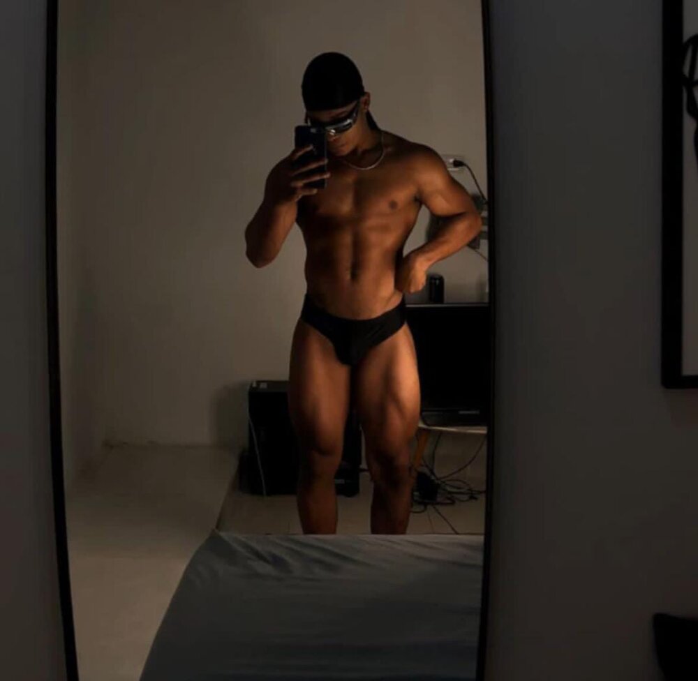 Noah_Black212 profile