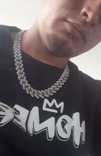 yessex1995's Offline Chat Room