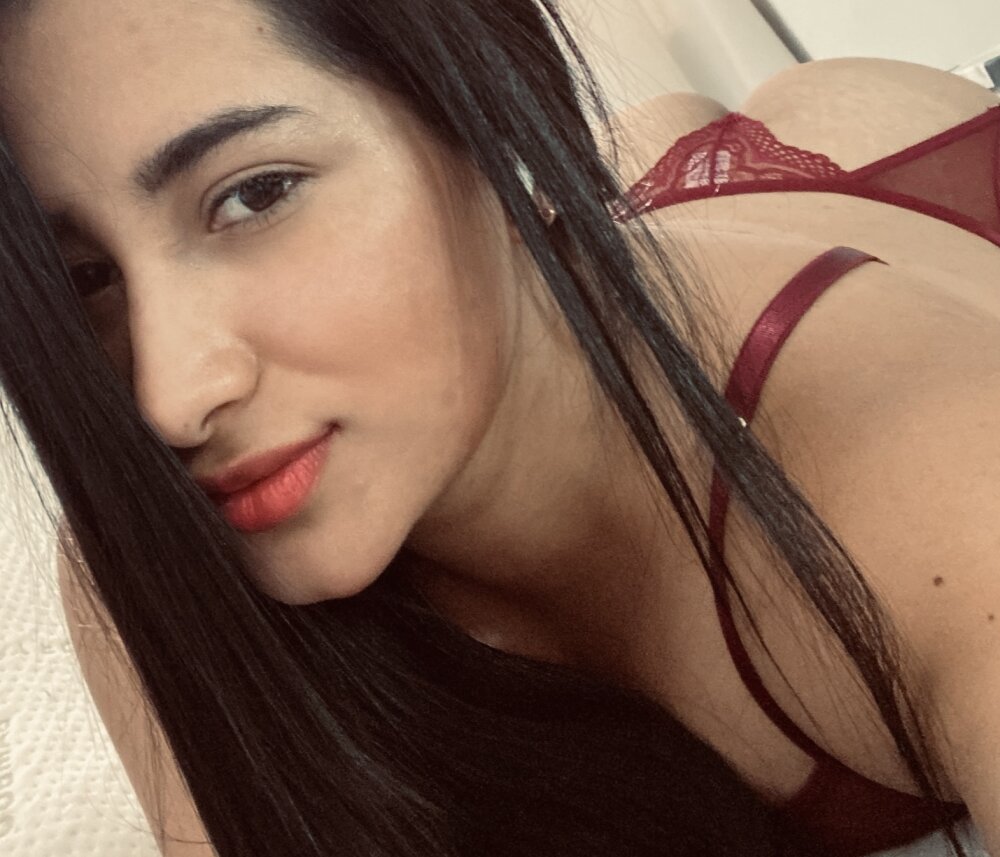 Live sex webcam photo for Sara_Crosby #286522220