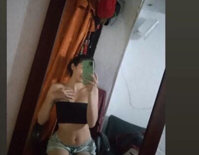 smail_tayloren from stripchat