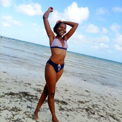 naughty_ebony_queen 🆕 live show