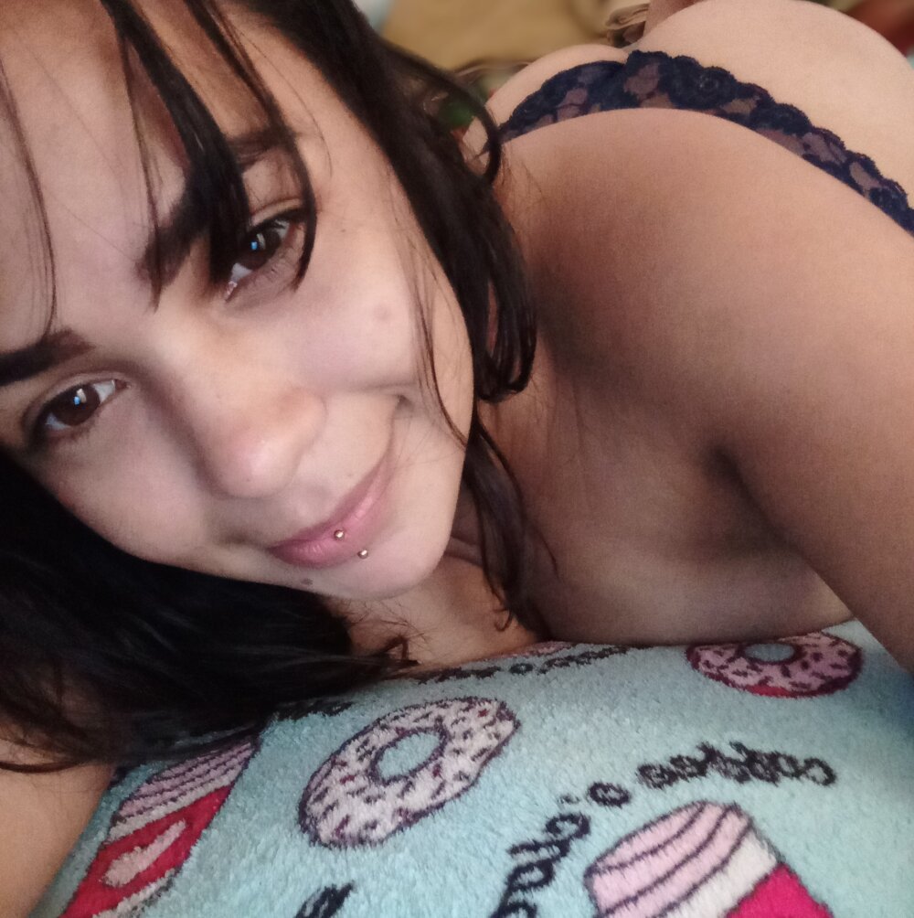 Kendra_wuilliams69's Offline XXX Chat