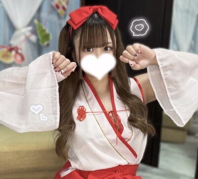 MAIKA_pyon on StripChat