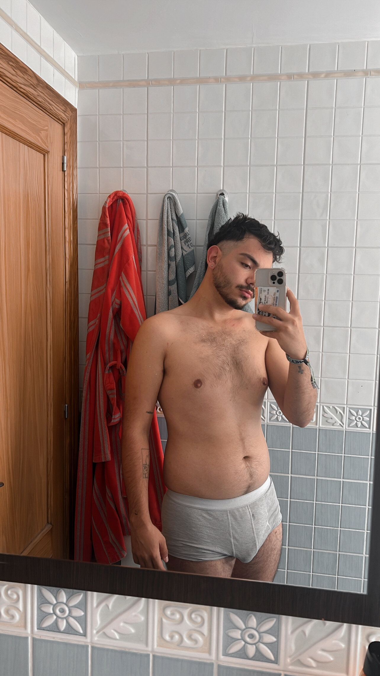 Yan_nik25