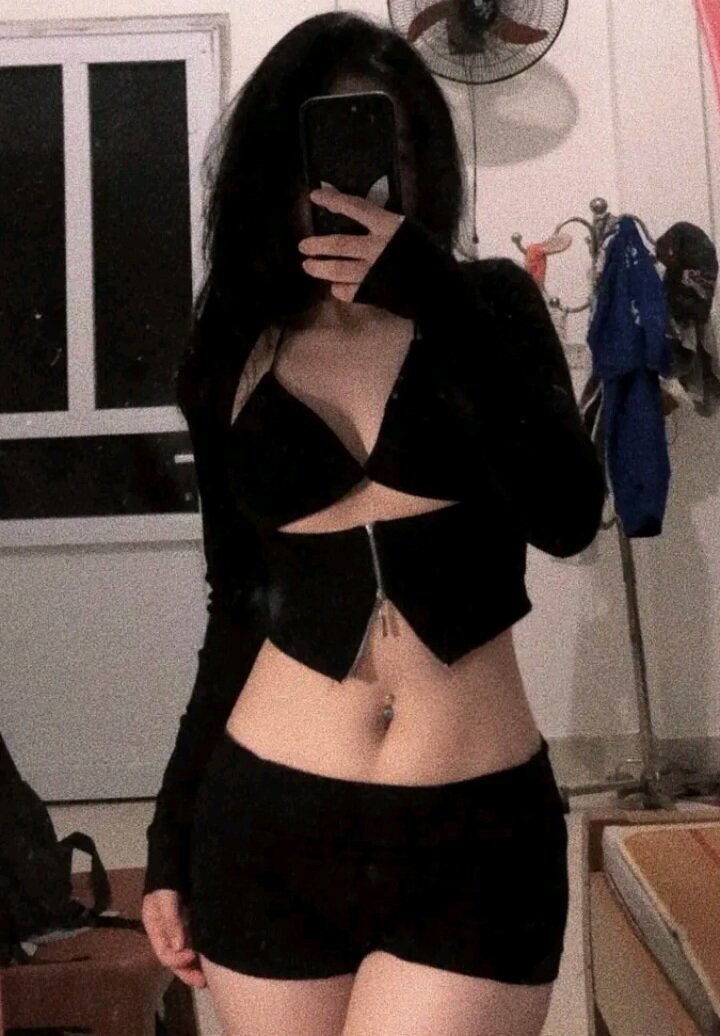 Emily__Lisa23