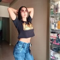 Rubi_Jones' Offline Chat Room