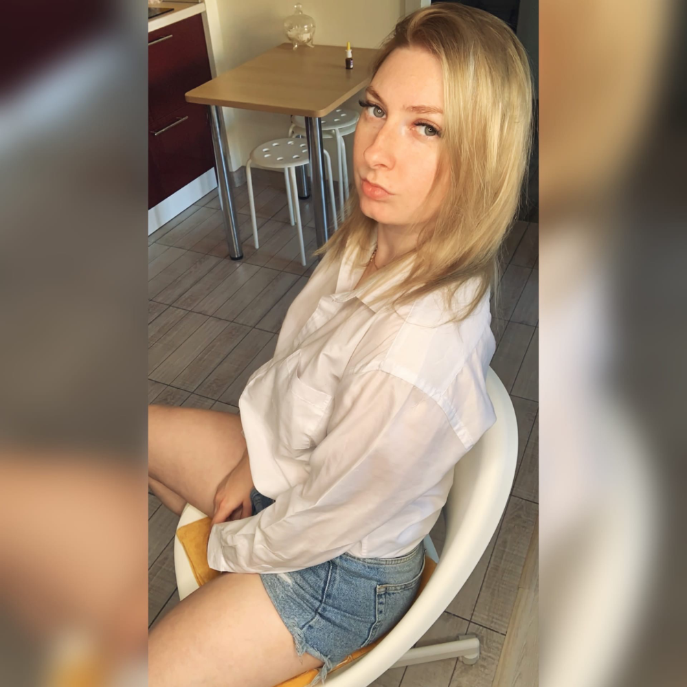 Lia_Roseleen's Offline XXX Chat