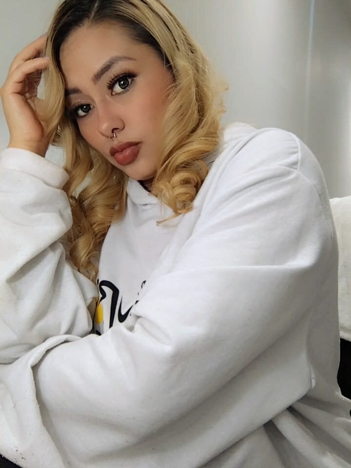 valery_mew profile
