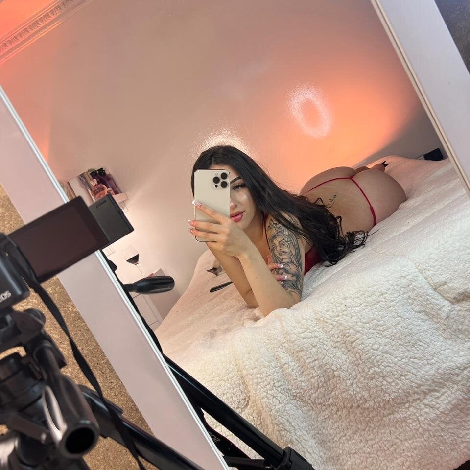 babyy_nicols_m webcam livesex profile in this-is cams