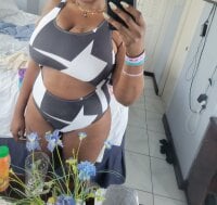 Icecreamsundae94's webcam live show