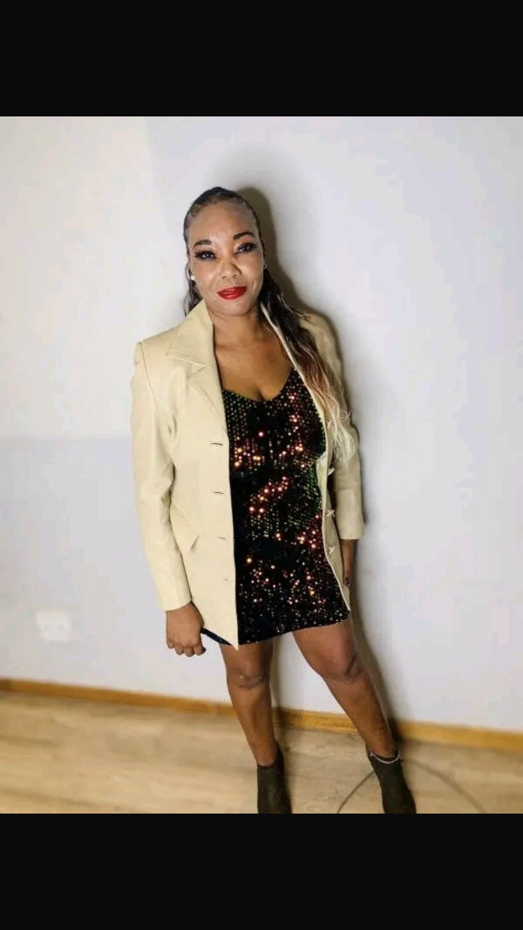 Dirty_Nana3