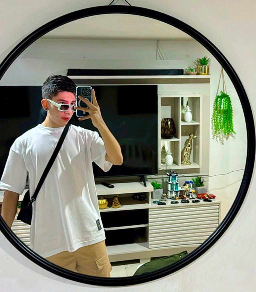DILAN_LEE