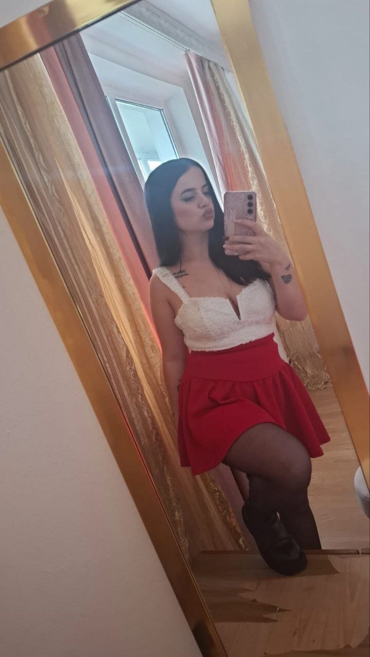Celine_Skye
