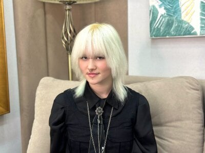 Sabrina_Bates