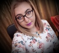 candice001's Offline Chat Room