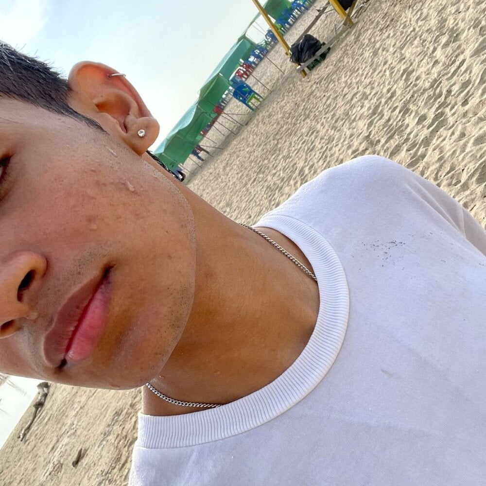 cherub_ from stripchat