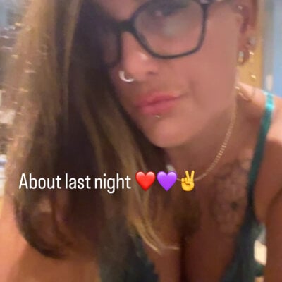 Ivy-Belle on StripChat