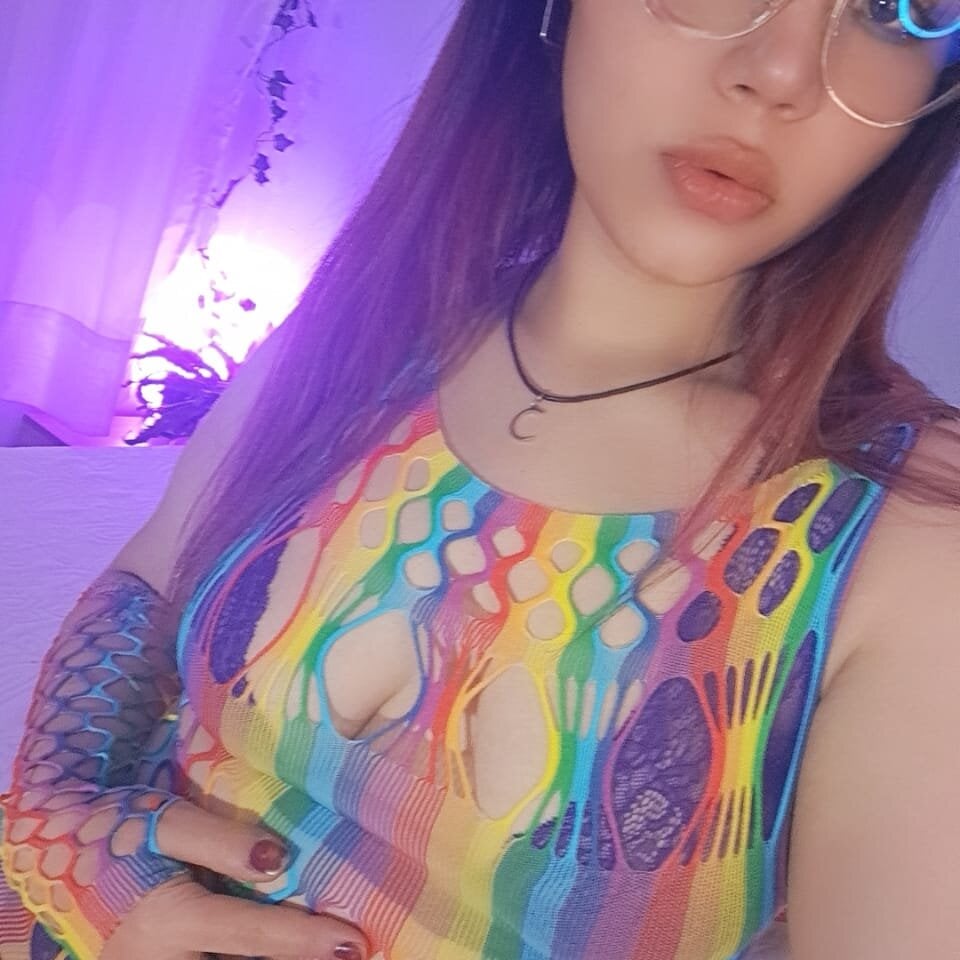 bestlivesexchat.com dear_violet livesex profile in in-purgatory cams