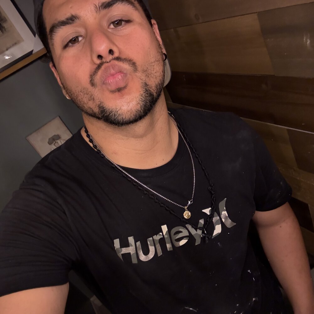 isaacbece1118 from stripchat