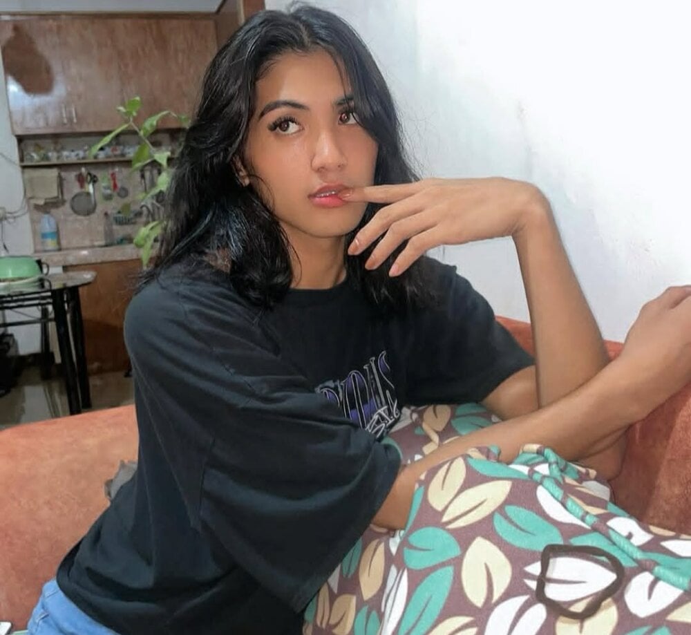 ursexykittykat_xx from stripchat