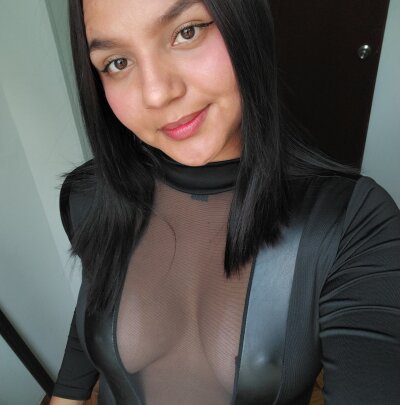 Xumotangible Female Petite Porn Cam