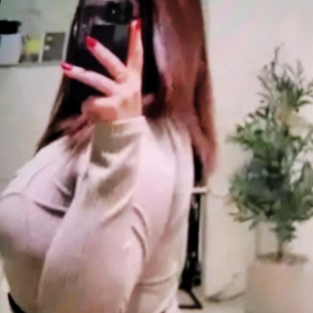 Sexy-emely profile