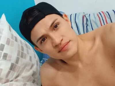 alex_hott_07 from stripchat