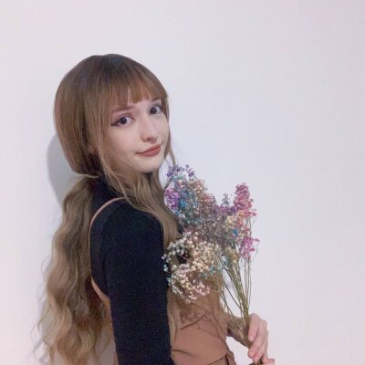 AnnaBreach 📋 free cam