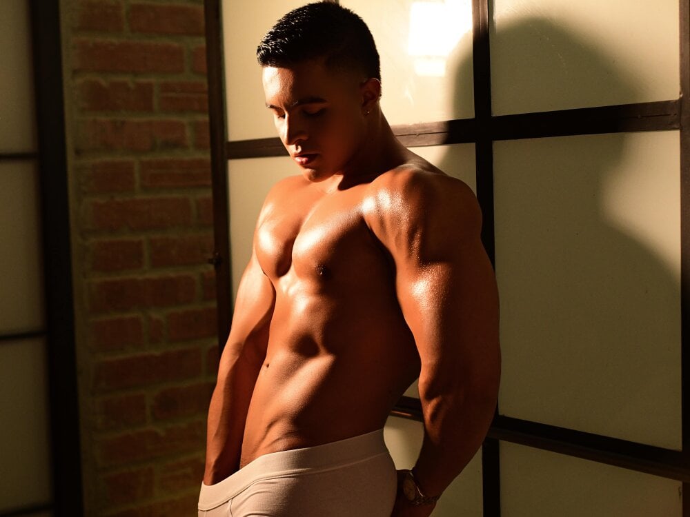 Mason_bennet profile