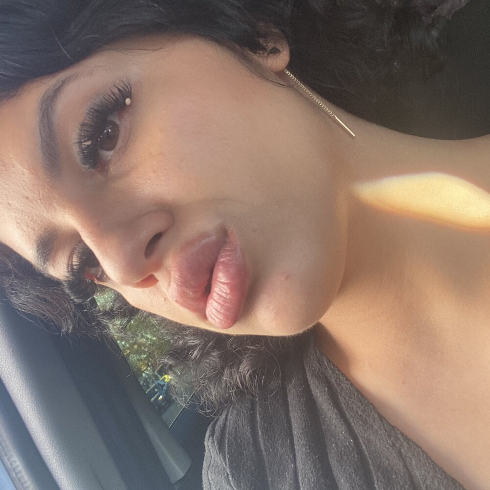 biaaxxxsexy from stripchat