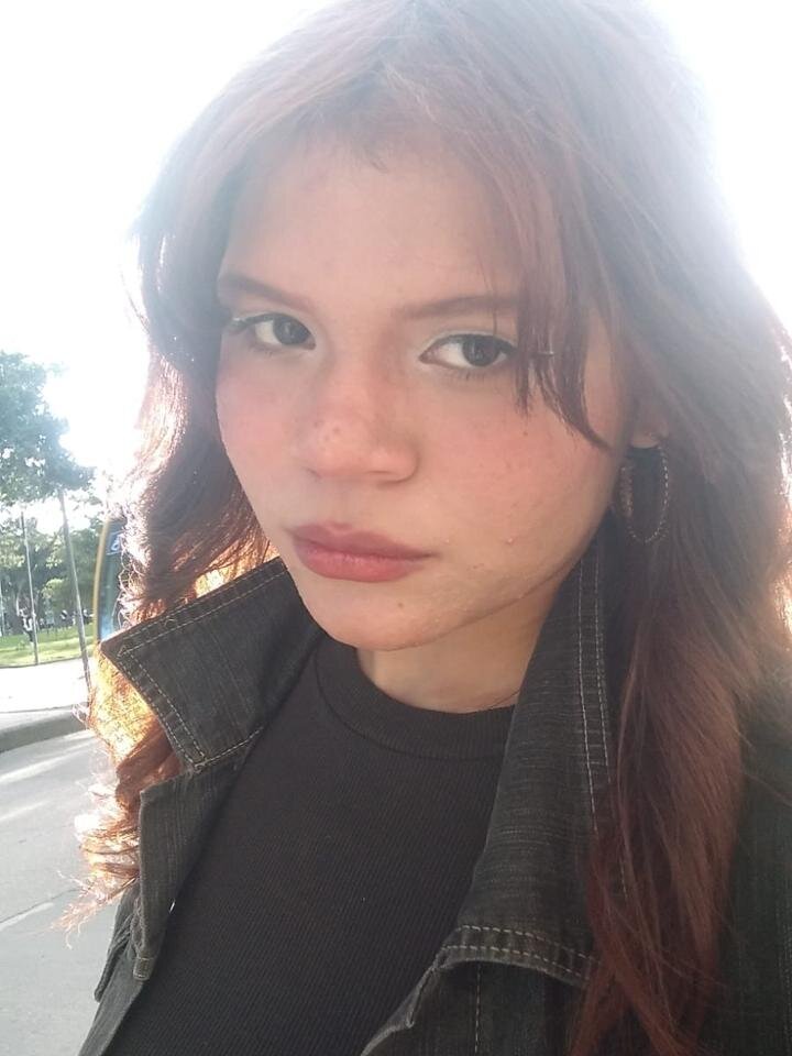 L_Rachael profile