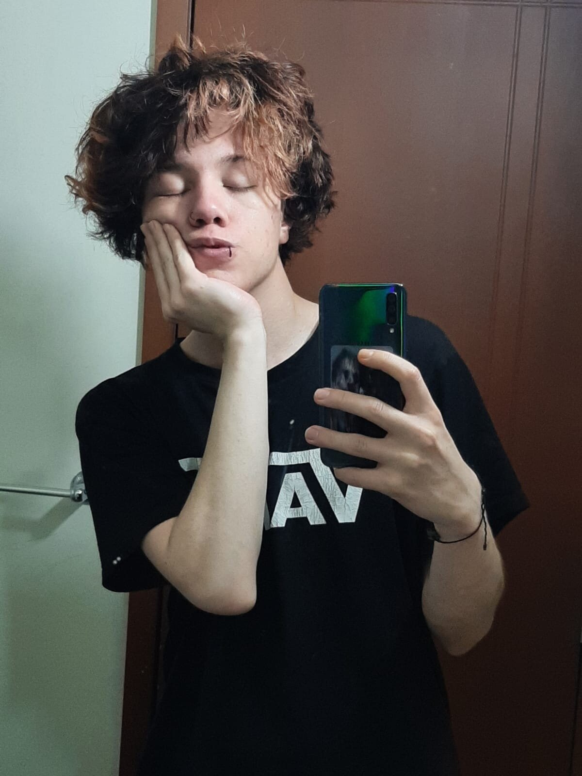 XYVERIA_