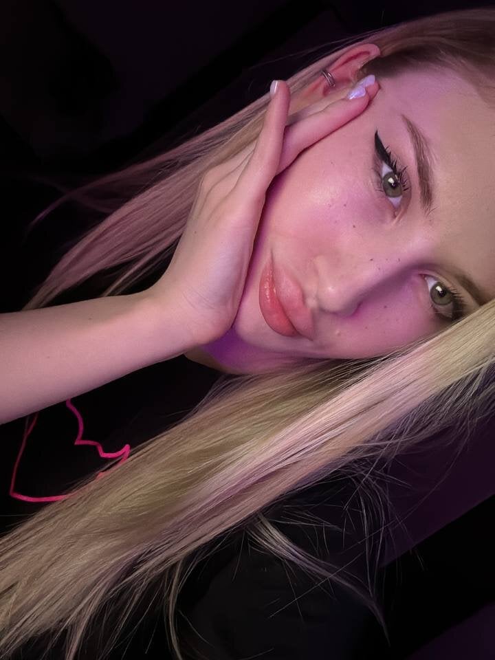 Luna__Cute profile