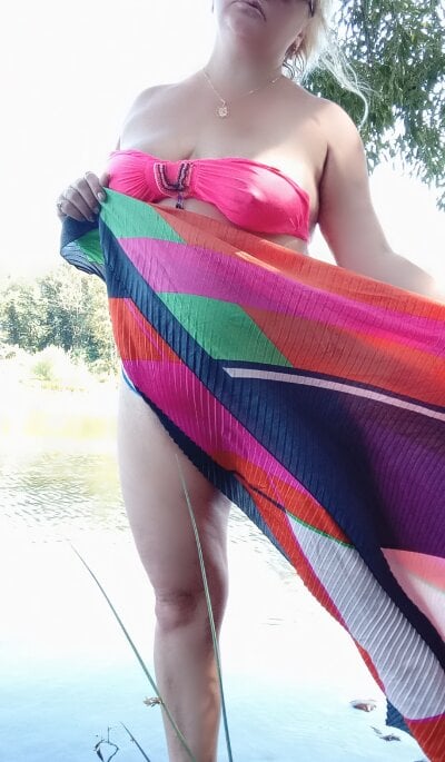 XHelenaX90