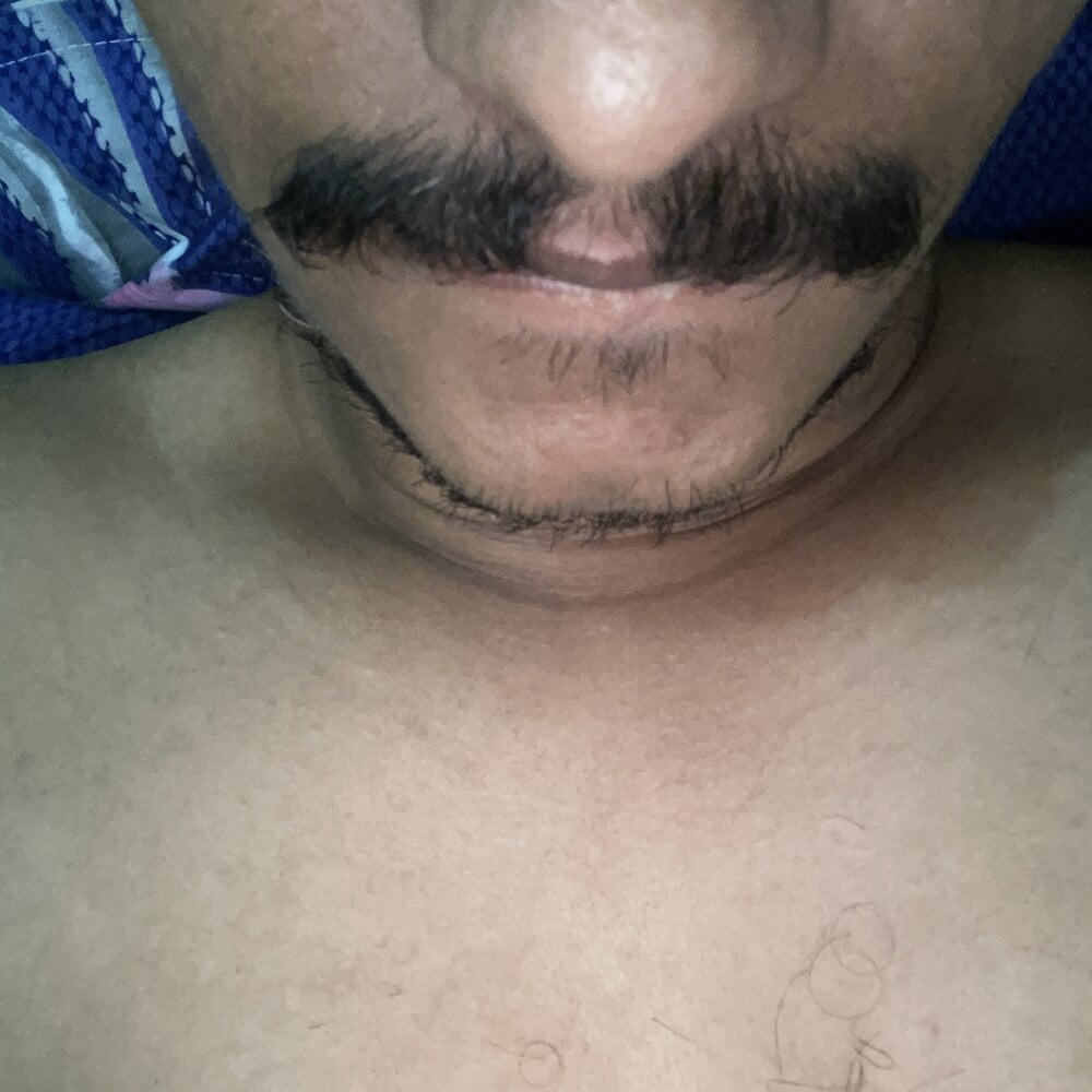 shyiiiiiiiiiii from stripchat