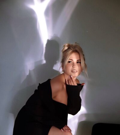 love_MeeX 🤣 online webcam